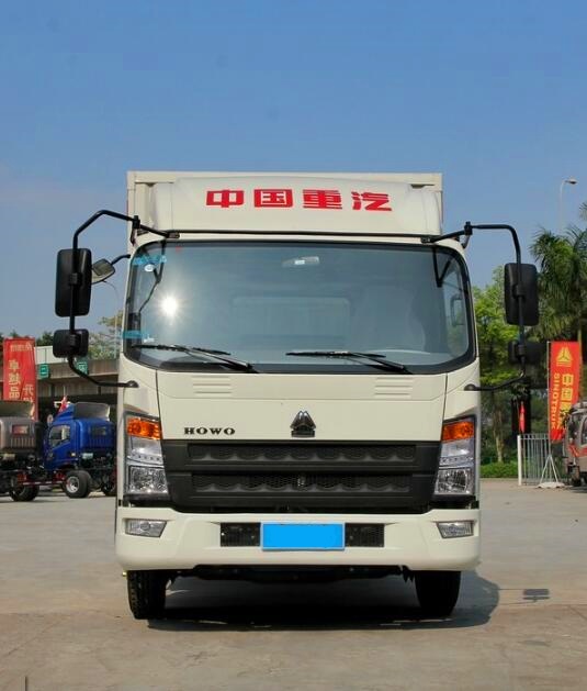 中国重汽HOWO 统帅 129马力 4.2米单排厢式轻卡蓝色1