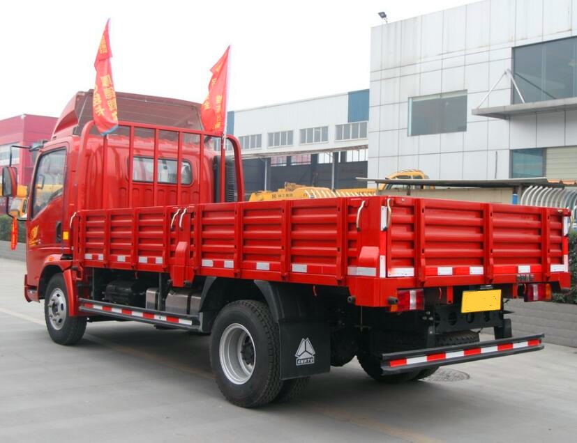 中国重汽HOWO 统帅 141马力 4.2米单排栏板轻卡6